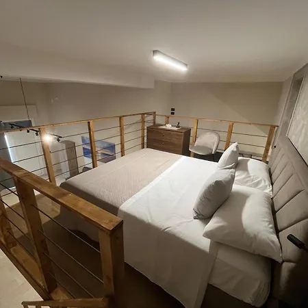 펜션 Loft45 트라니